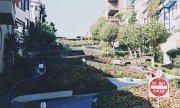 028-Lombard Street with 8 hairpin bends